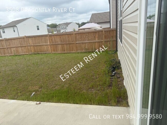 Building Photo - 3508 Dragonfly River Ct