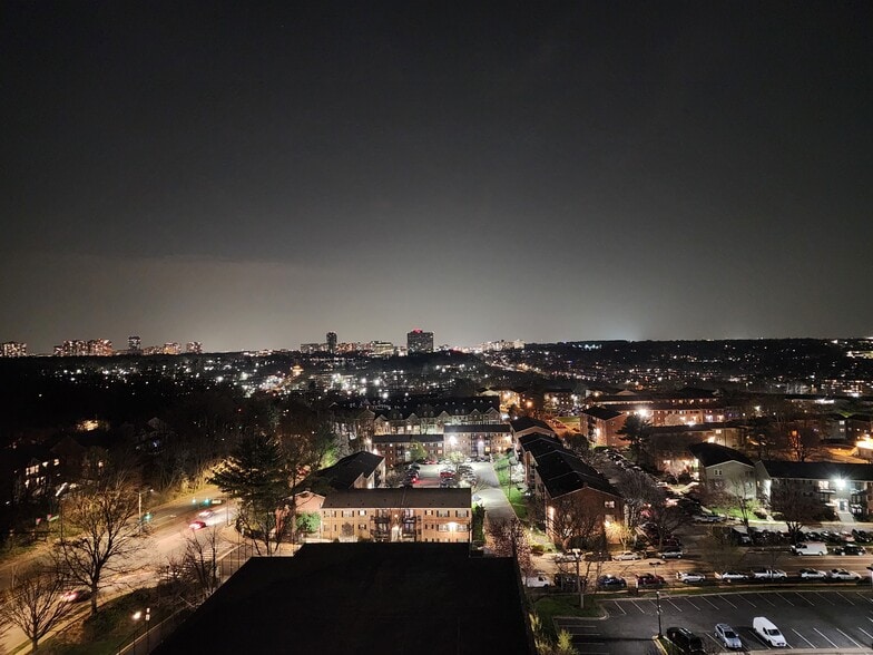 Building Photo - 301 N Beauregard St