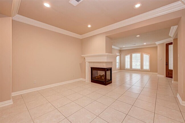Building Photo - 14426 Summerleaf Ln