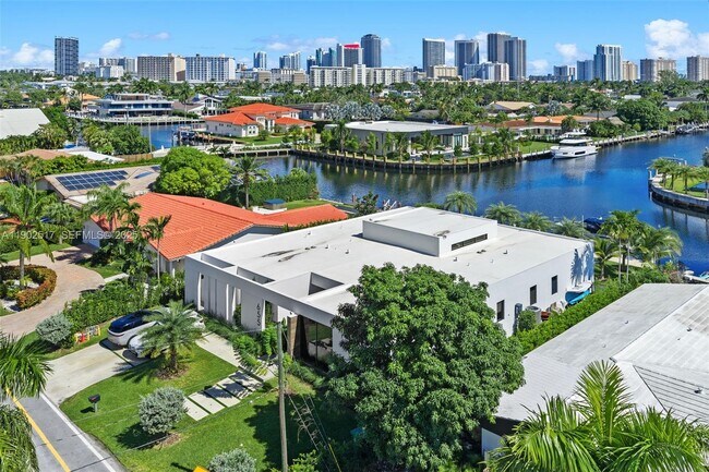 Building Photo - 655 Layne Blvd