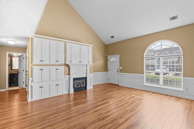 Building Photo - 229 Nicklaus Ct