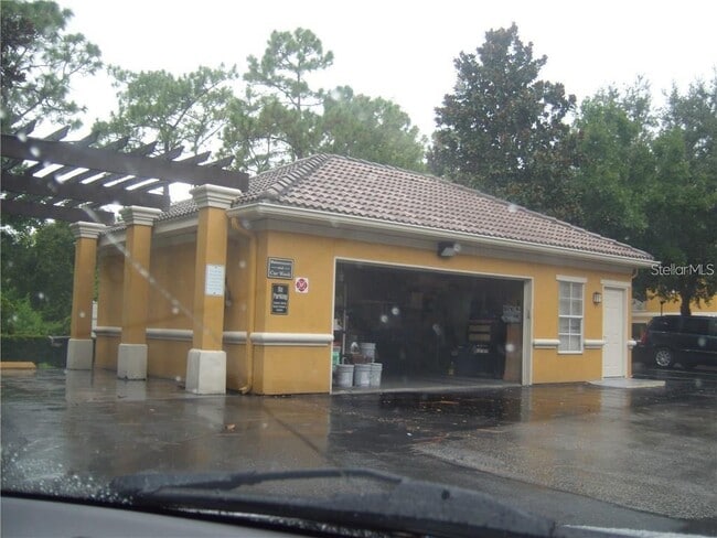 Building Photo - 8818 Villa View Cir