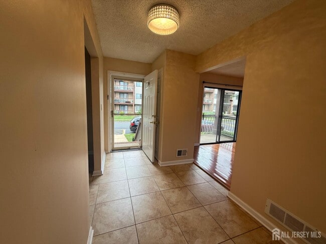 Building Photo - 1302 Edison Glen Terrace