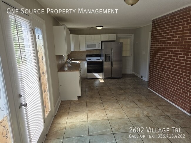 Building Photo - 2602 Village Trail NW