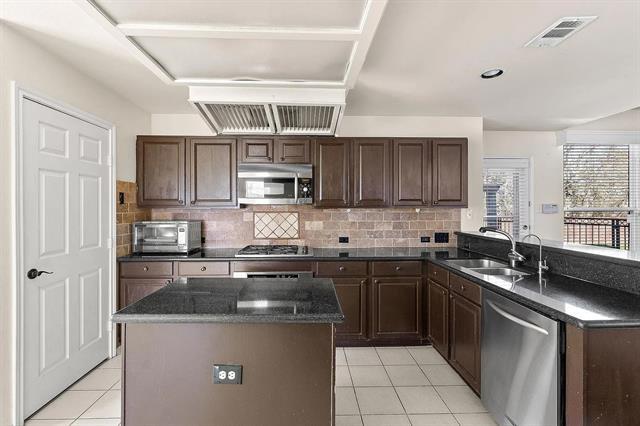 Building Photo - 1113 Larkspur Dr
