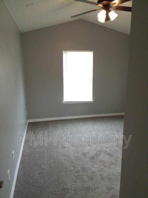 Building Photo - 818 Filmore Ln