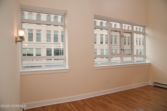 Building Photo - 550 Cookman Ave