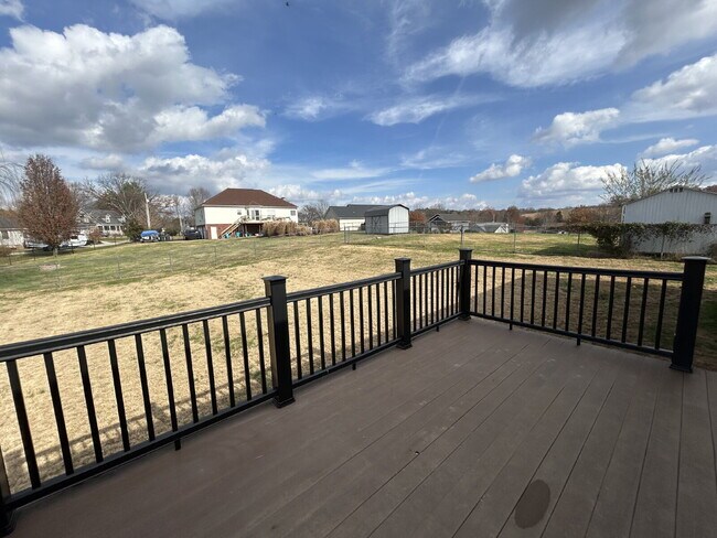 Building Photo - 3-Bed 2 Bath Home with Granite Touches in Cookeville