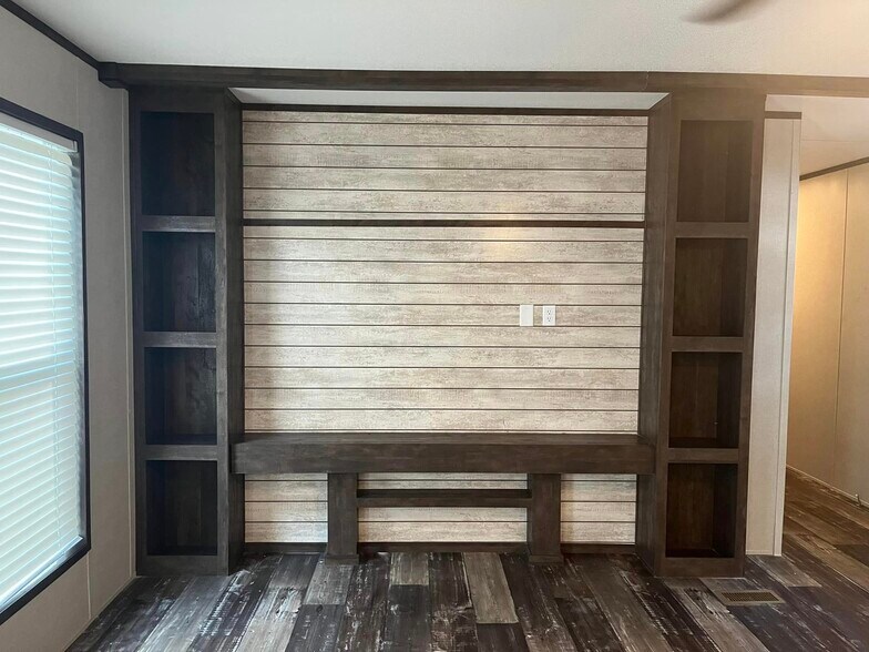 Building Photo - 117 Peggy St