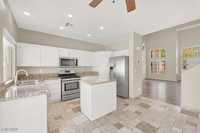 Building Photo - 10256 Copparo Pl
