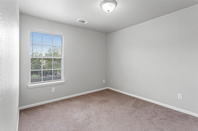 Building Photo - 4806 Quiet Canyon Dr