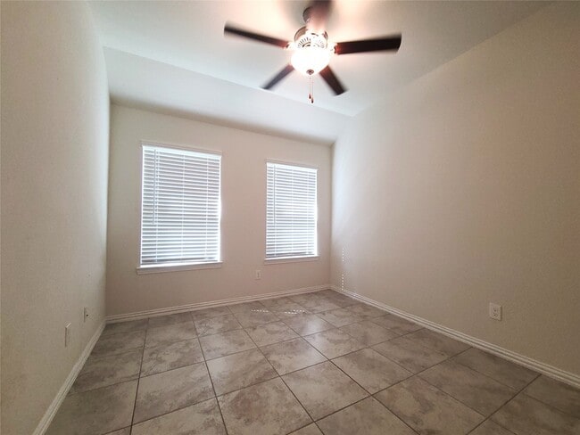 Building Photo - 412 Auburn Pines Dr