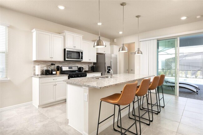 Building Photo - 7328 Oakmoss Loop