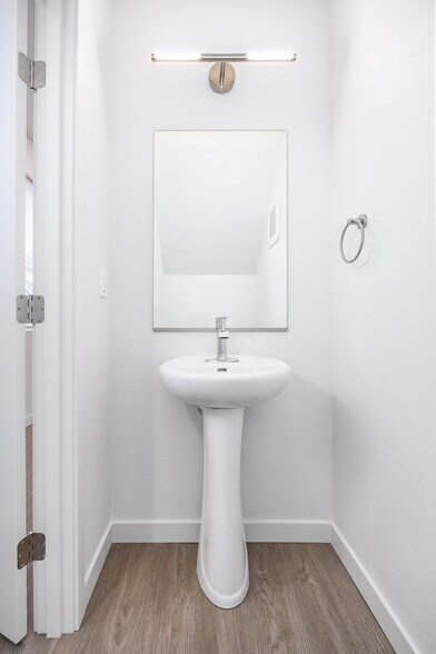 Building Photo - 20 S Volland St