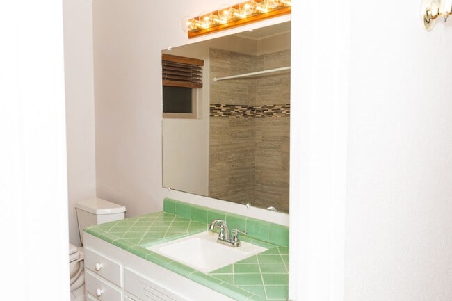 Building Photo - Scottsdale Rental Listing