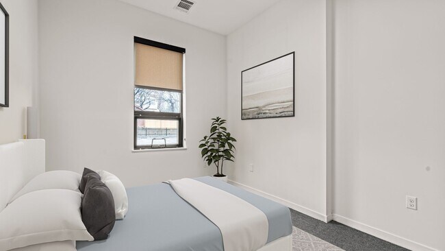 Building Photo - 63 Brookside