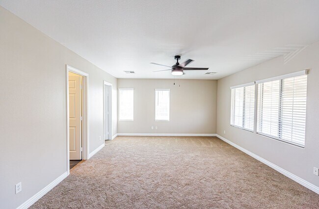 Building Photo - 2 Master Suites in a gated community