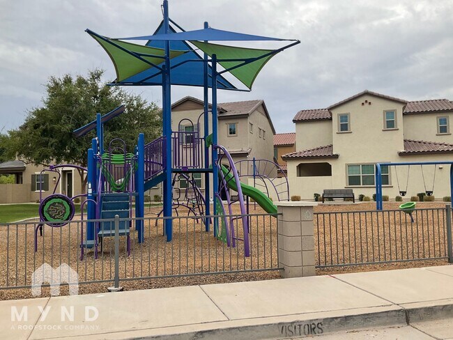 Building Photo - 2507 N 148th Dr