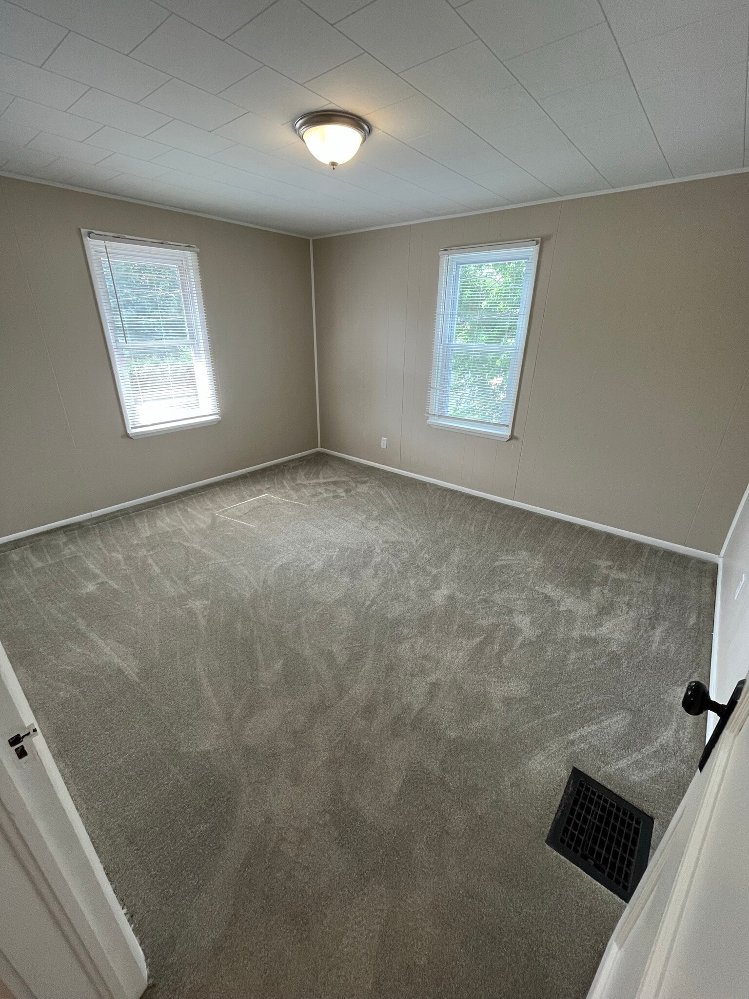 Building Photo - 211 Snyder St