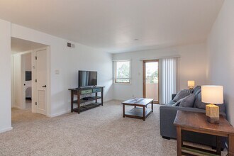 Building Photo - Fully Furnished One Bedroom Condo Available Now!