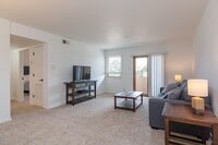 Building Photo - Fully Furnished One Bedroom Condo Availabl...