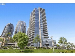 Building Photo - Spacious, open-concept 1-bedroom 7th floor condo in the South Waterfront District.