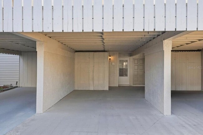 Building Photo - 1428 Oak Pl