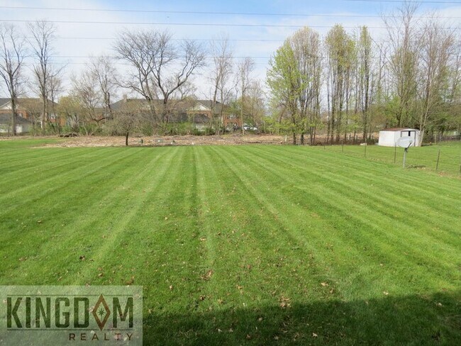 Building Photo - 7070 Tomahawk Trl Renoldsburg, OH 43068