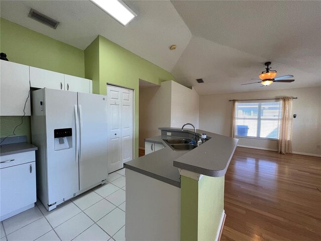 Building Photo - 6807 Kingston Dr