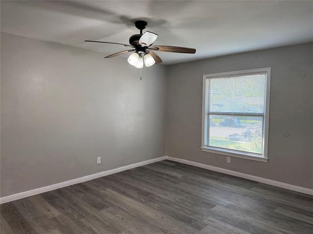 Building Photo - 2218 Farola Dr