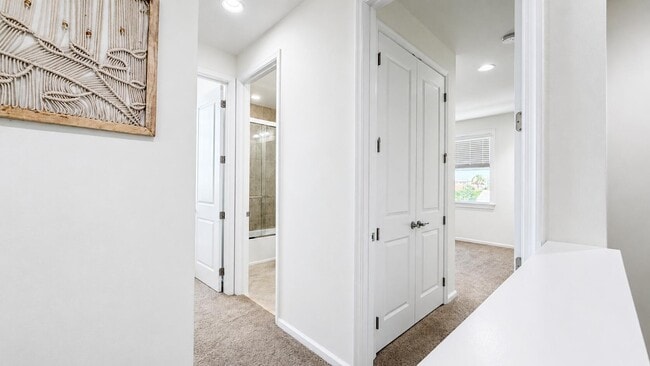 Building Photo - 16454 Helix Ct