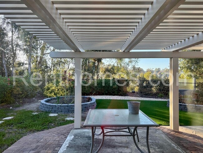 Building Photo - 11895 Handrich Dr