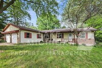 Building Photo - 2555 Ridgemoor Dr SE