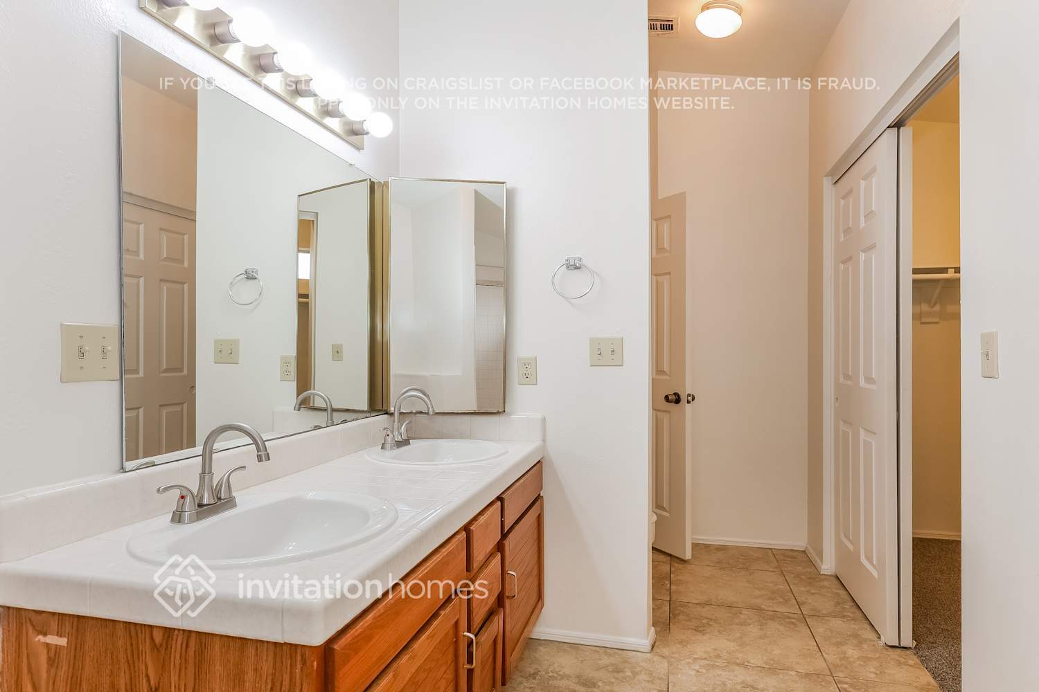 Building Photo - 7120 N 31st Dr