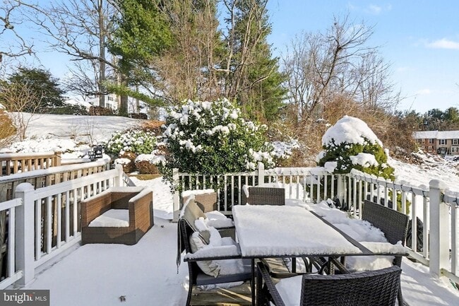 Building Photo - 1713 Chesterfield Square