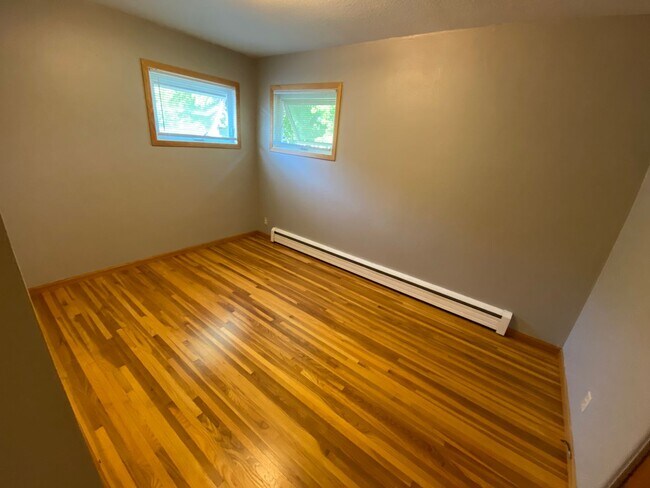Building Photo - Charming 3-Bed, 2-Bath Home in North Fargo