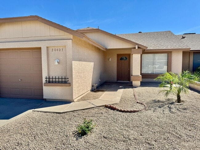 Building Photo - 2 Bedroom/2 Bath Home! Has Backyard, One Car Garage, NO HOA!