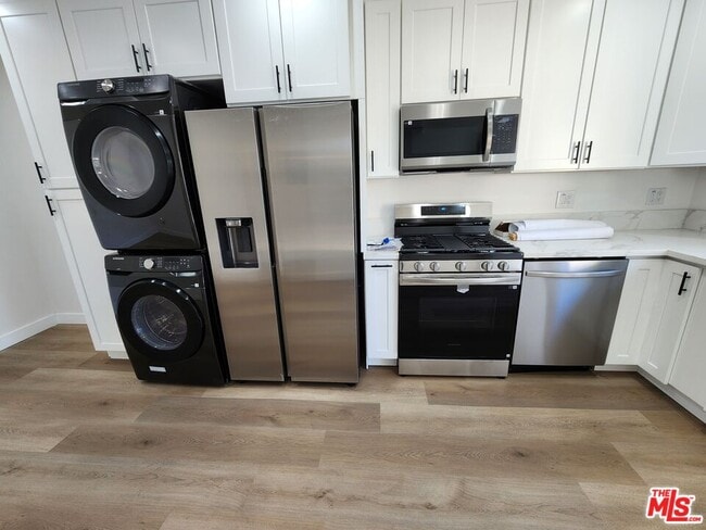 Building Photo - 22329 Gifford St