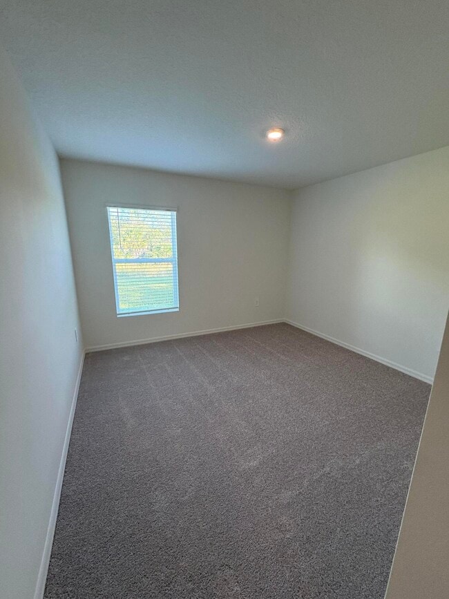 Building Photo - 295 Crescent SE St