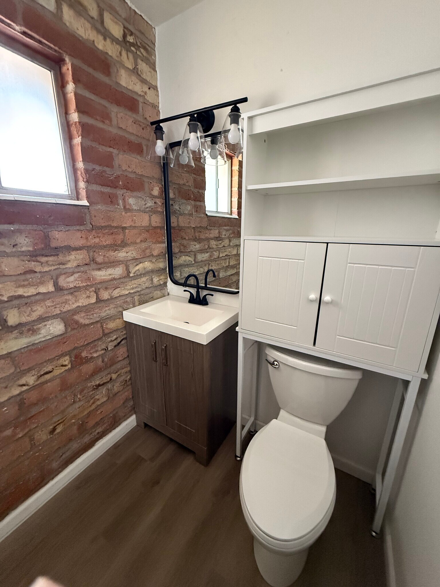 Building Photo - 3052 N Cherry Ave