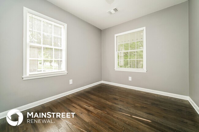 Building Photo - 364 King Arthur Ct