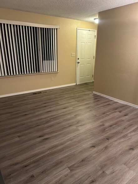 Building Photo - 9405 72nd Ave E