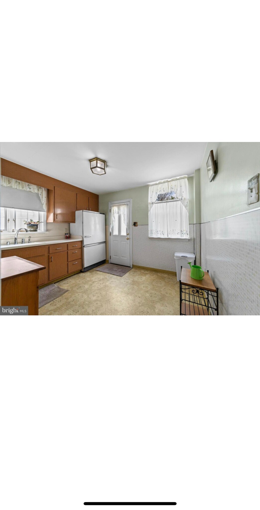Building Photo - 2128 Borbeck Ave