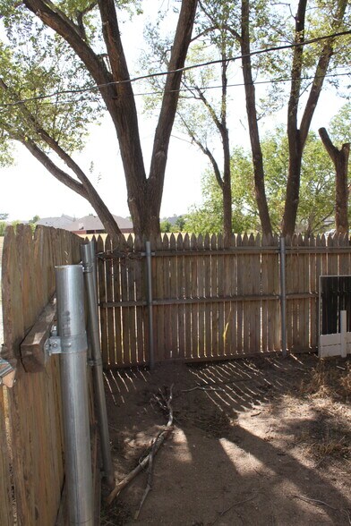 Building Photo - 24 Cherrywood Square