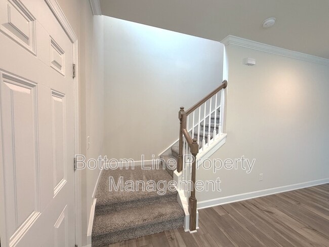 Building Photo - 629 Cranford Dr