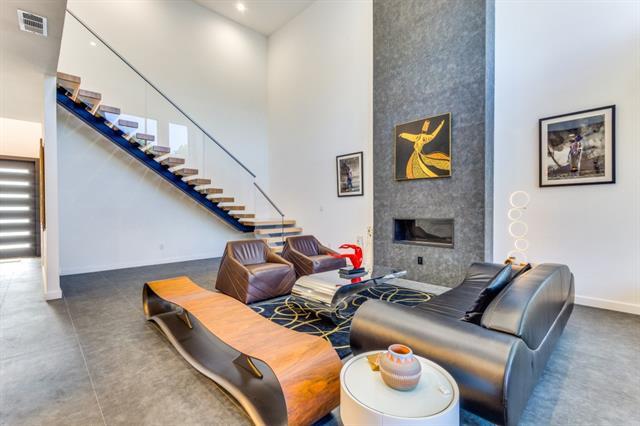 Building Photo - 9774 Sunset Dr
