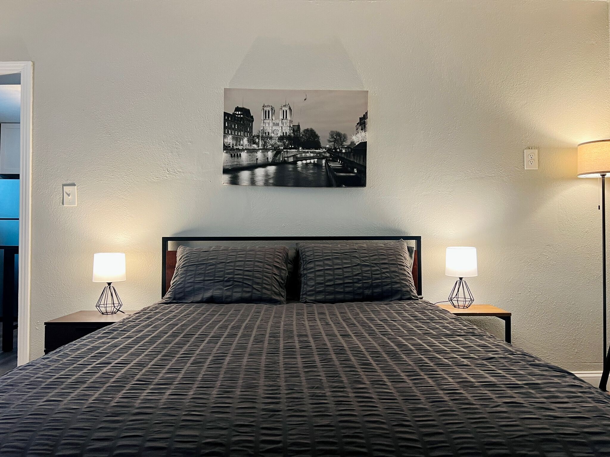 Building Photo - 401 S Mars Ave