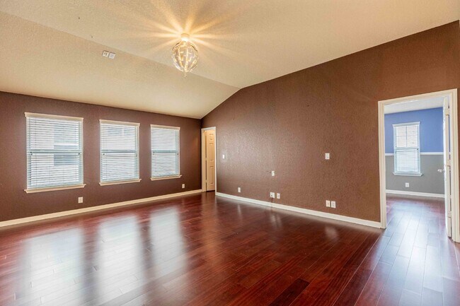 Building Photo - 8922 Weimer Forest