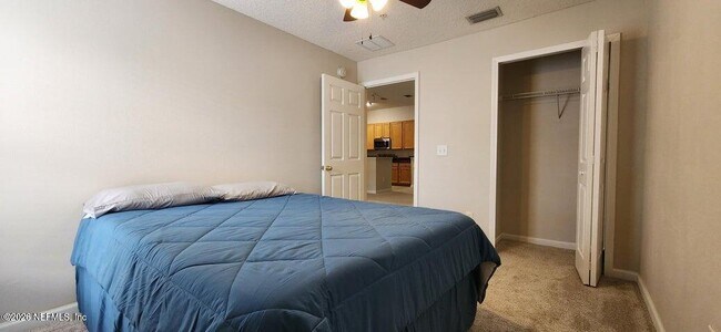 Building Photo - 7036 Deer Lodge Cir