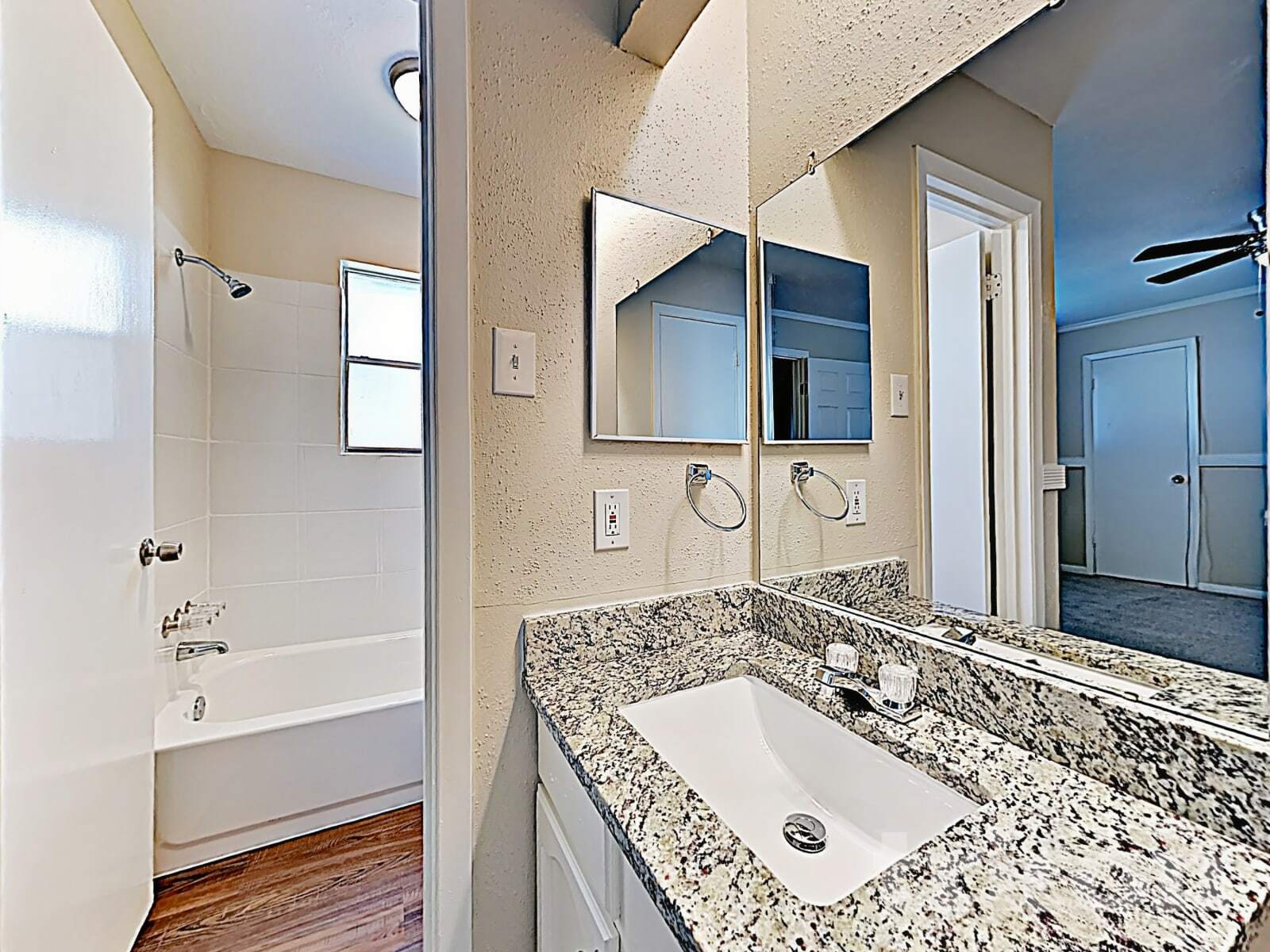 Building Photo - 2706 King James Ct